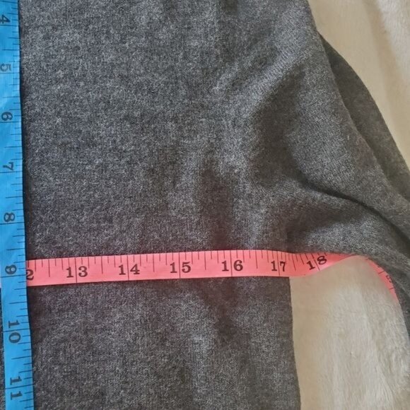 14TH & UNION Womens Cardigan SZ S Gray Black Snap Button Dark Academia Minimal - Picture 4 of 11